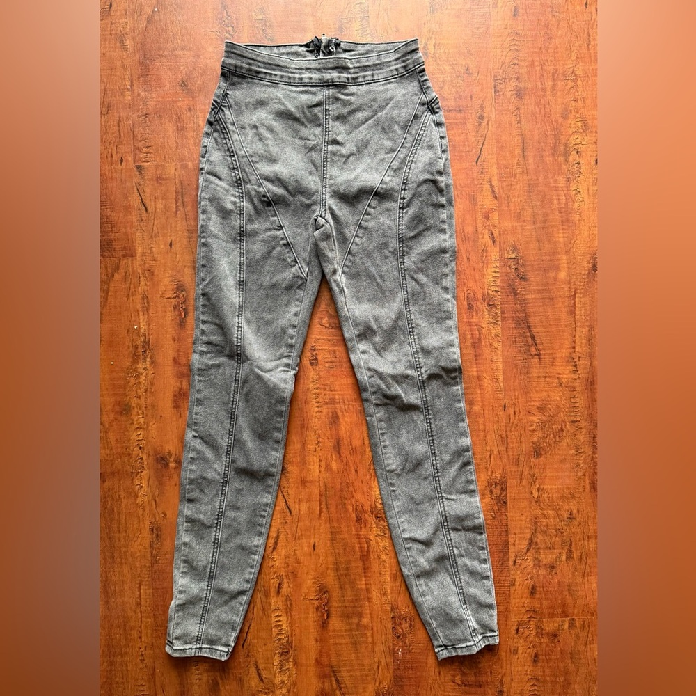 Gray high waisted Denim Pants